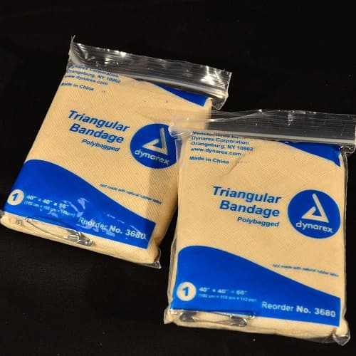 Triangle Bandages (fabric) with safety pins